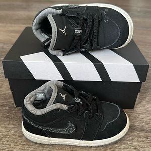 💥❗️Jordan Retro 1 Low Unisex Toddler Size 7c❗️💥